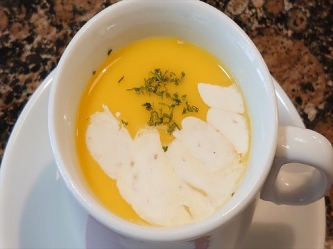 完熟かぼちゃの冷製スープ